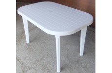 Пластиковый стол Новара 1400х800 мм (белый)